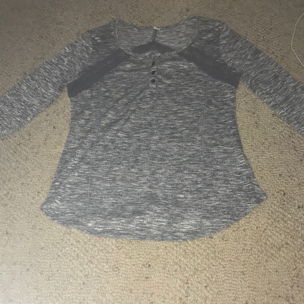 grey 3/4 shirt